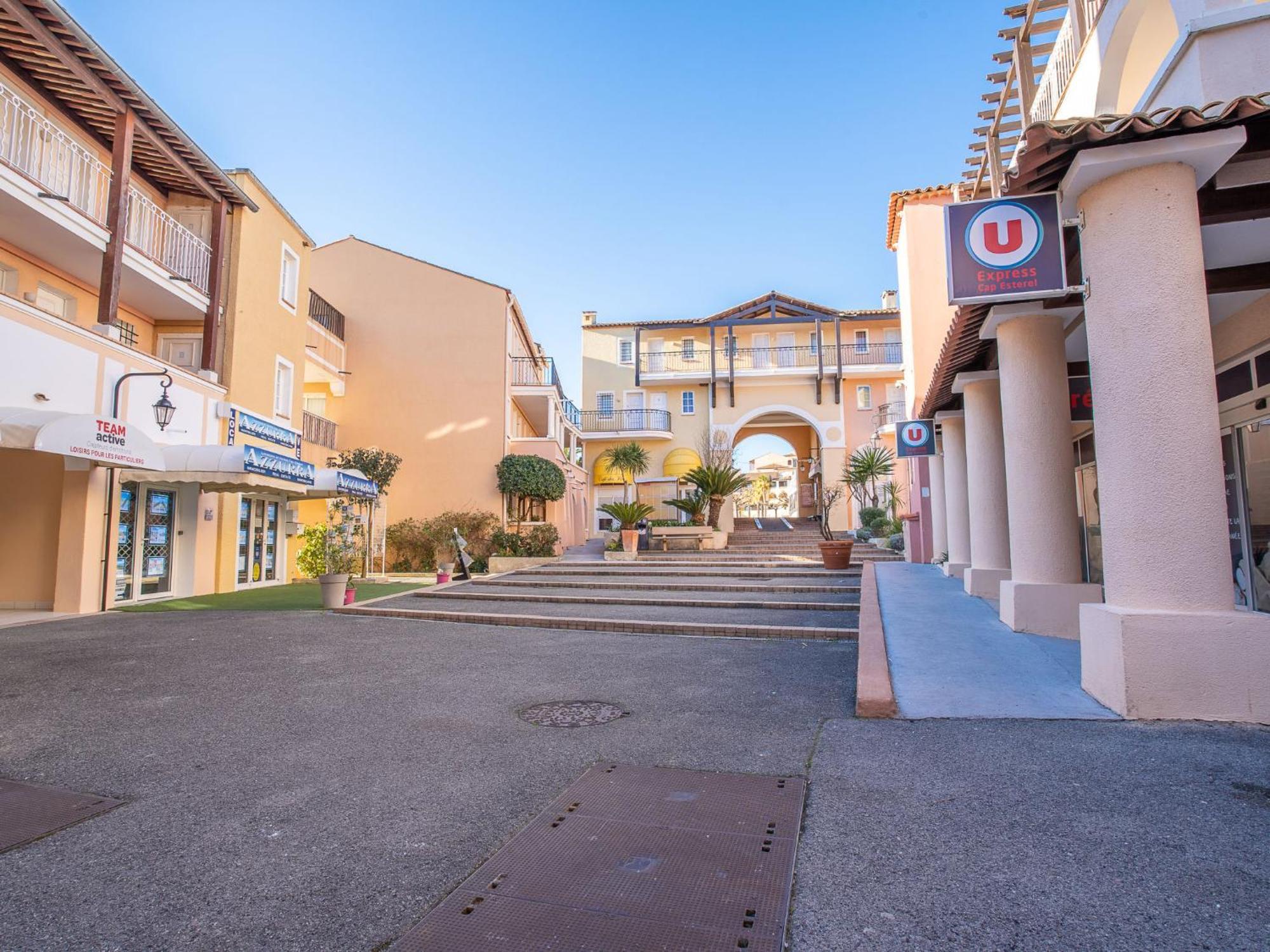 Apartment Village Cap Esterel - Le Village-81 By Interhome Saint-Raphaël Exterior foto